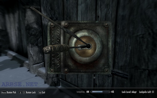 Как открывать замки в Skyrim?