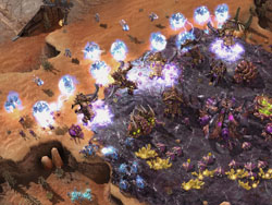 StarCraft II - протосы напали за зергов